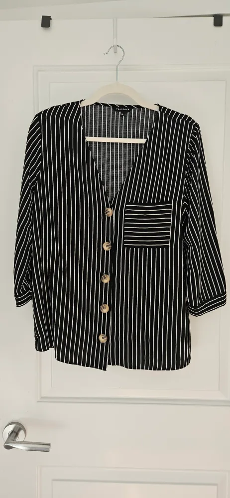 Peacocks US Size 10 (UK Size 14) Striped Blouse, Black and white thumbnail