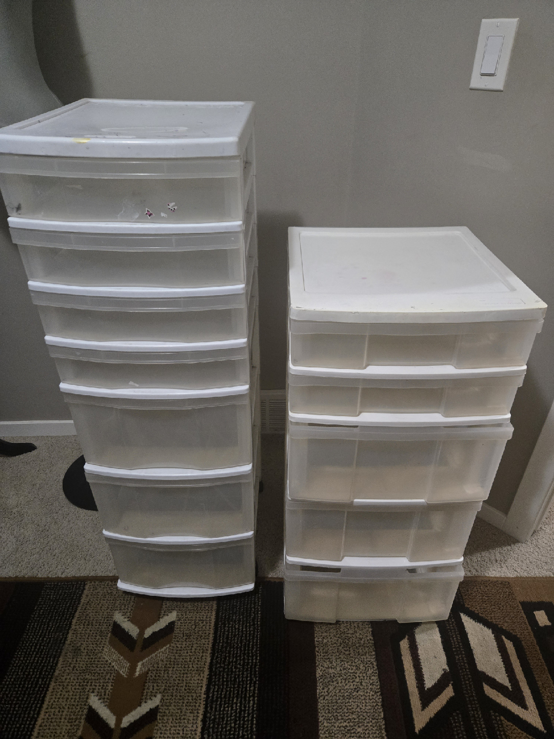 Plastic storage drawer units for 25$