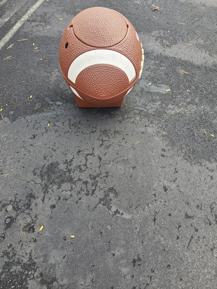 Little Tikes Football Toy Box image indicator(5)