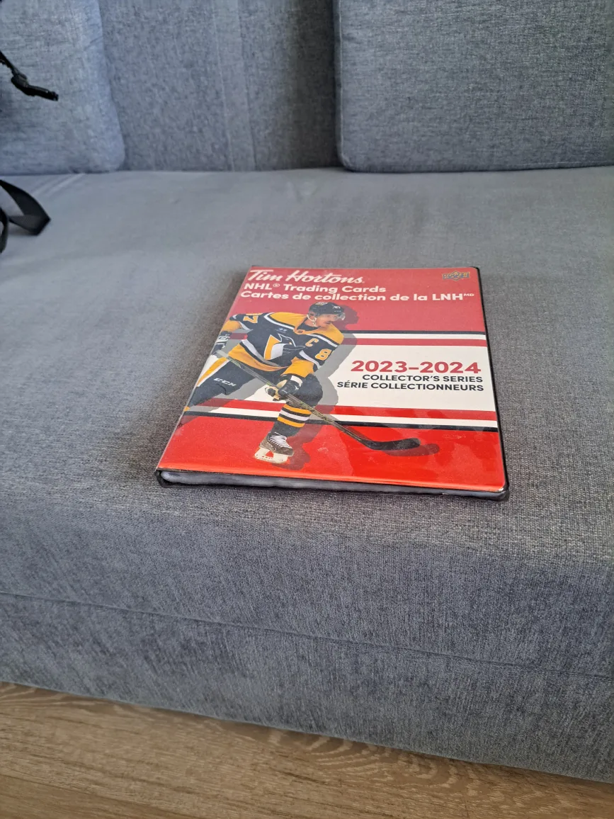 Tim Hortons NHL Trading Cards 2023-2024 Collector's Series image indicator(2)