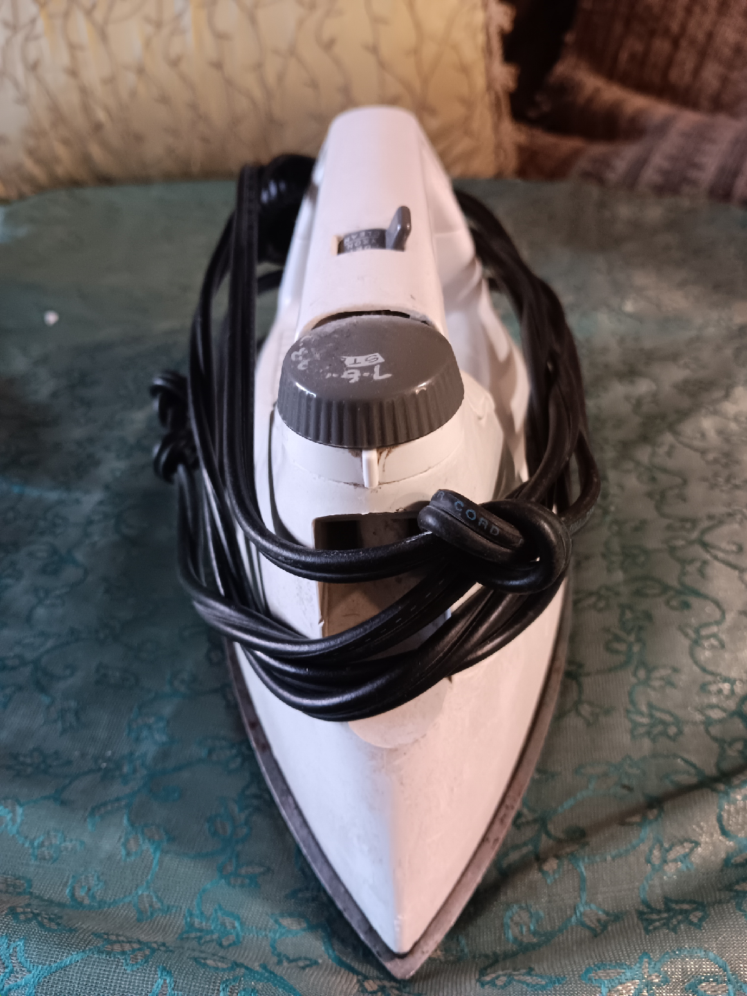 KitchenWorks Iron