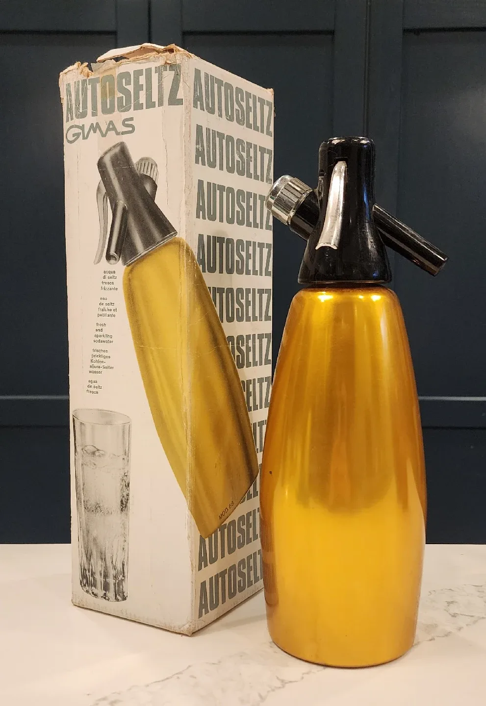 Set of 3 Vintage Soda Siphons - Gold, Black, Red image indicator(6)