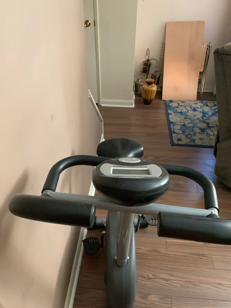 Life Gear Exercise Bike image indicator(2)