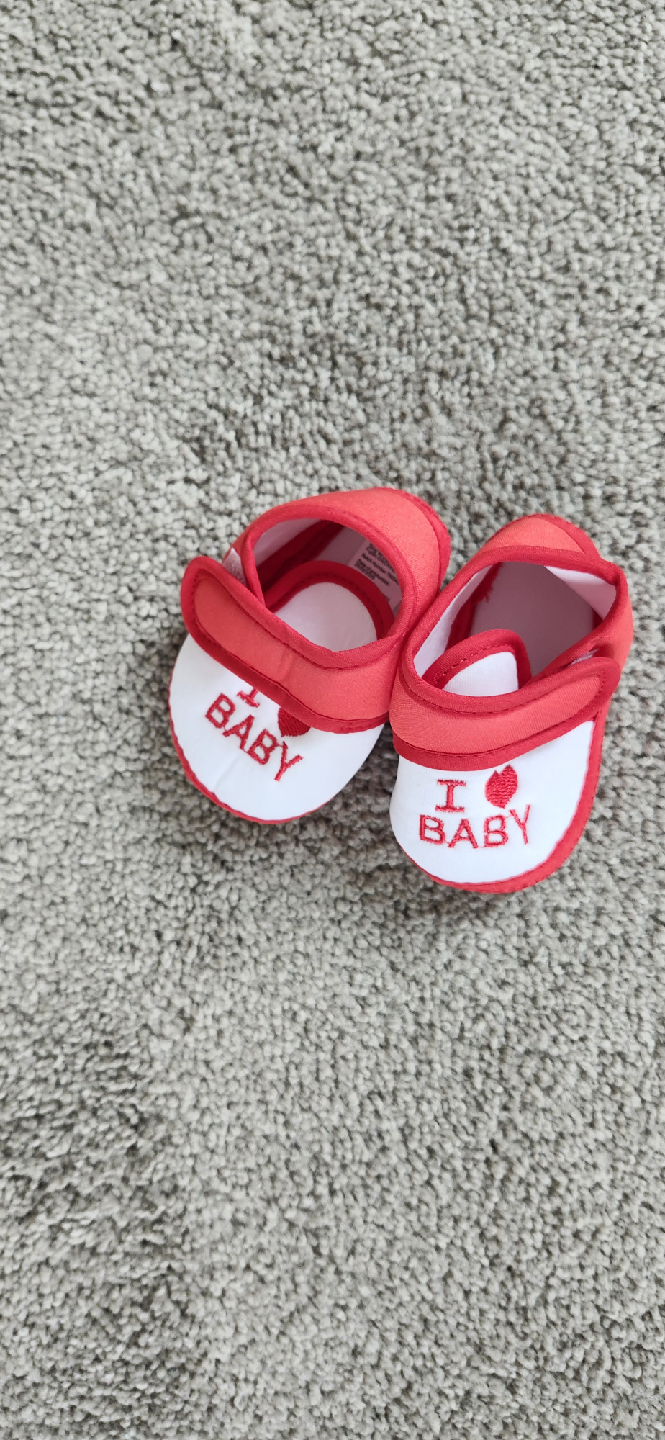 New I Heart Baby Red & White Booties(Size 2.5 infant ) - photo 2