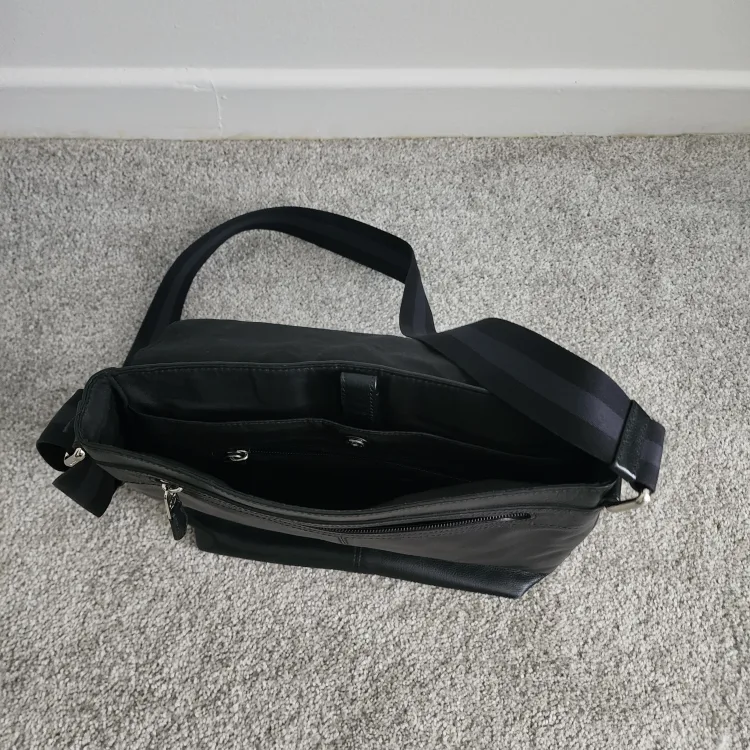 Coach Black Leather Messenger Bag image indicator(3)