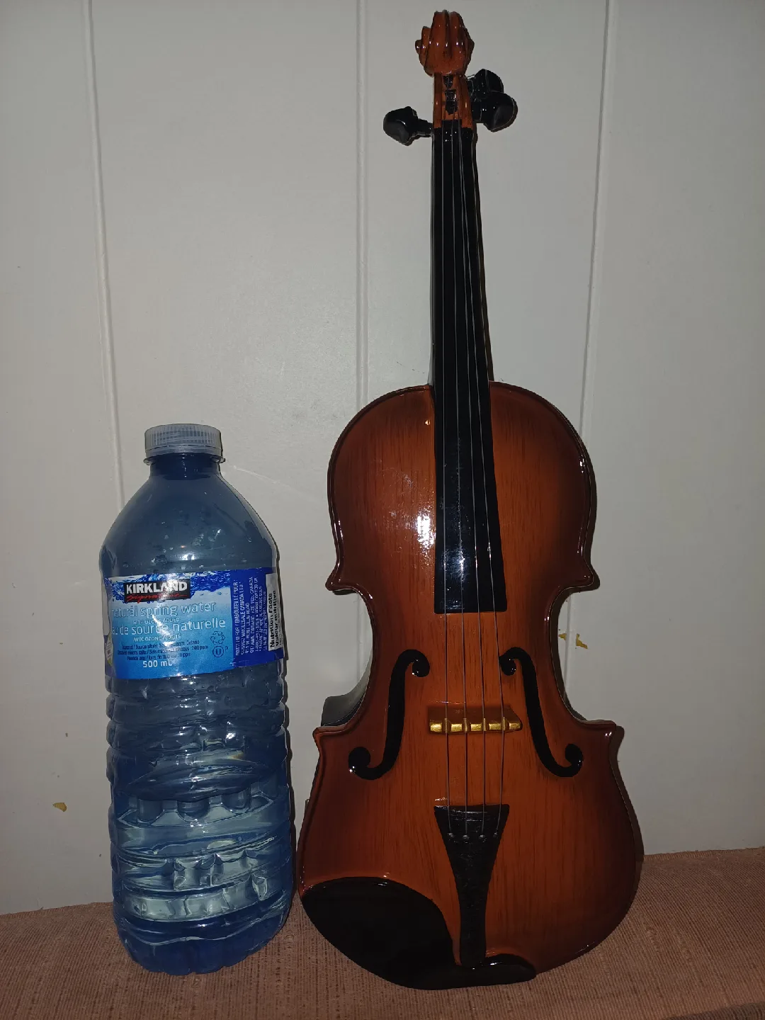 🧡 NEW Violin Shaped Key Holder/Trinket Box image indicator(6)