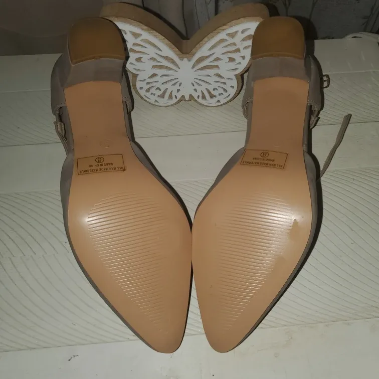 Femi Beige Ankle Strap Heels - Size 8 image indicator(4)