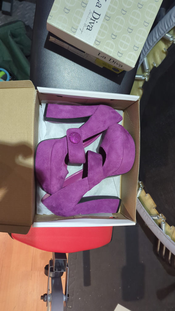 La Diva Purple Platform Heels in Box