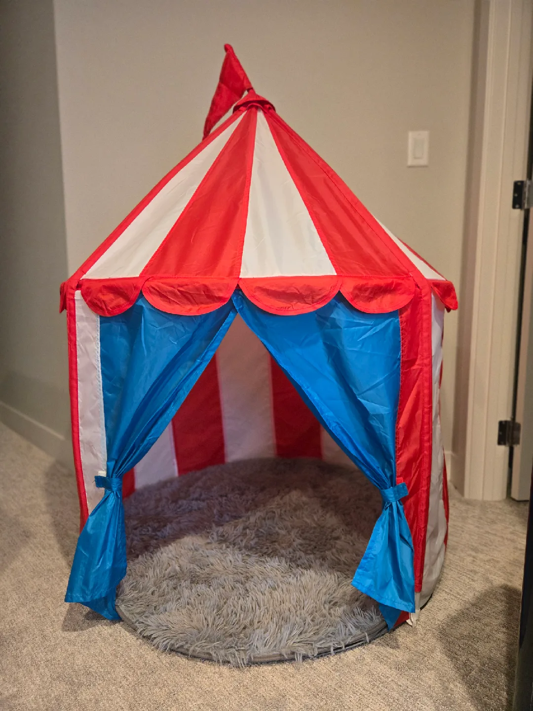IKEA CIRKUSTÄLT Children's Tent - Red, Blue, White thumbnail