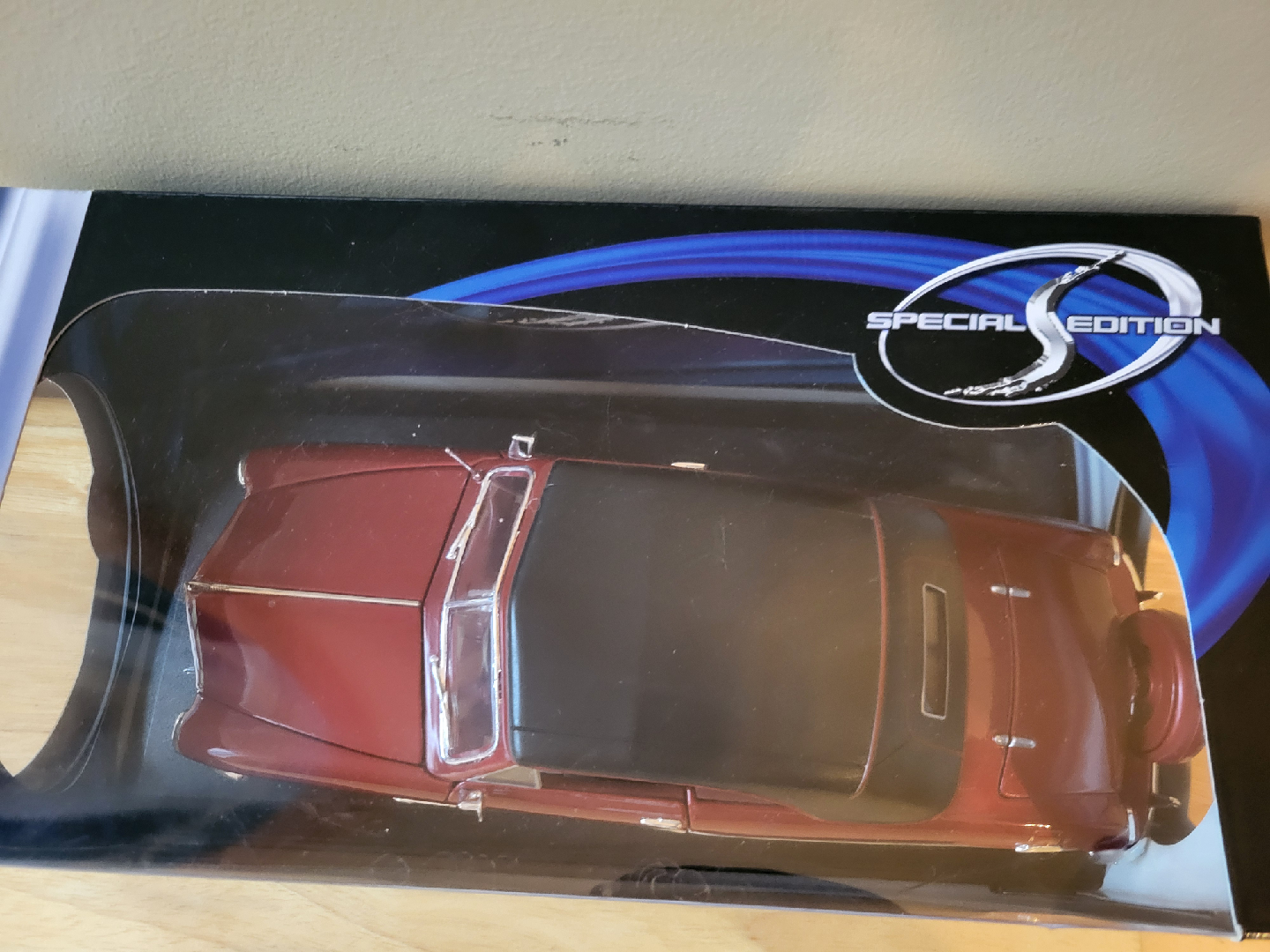 Maisto Special Edition 1950 Ford Diecast Car in Original Box - photo 3