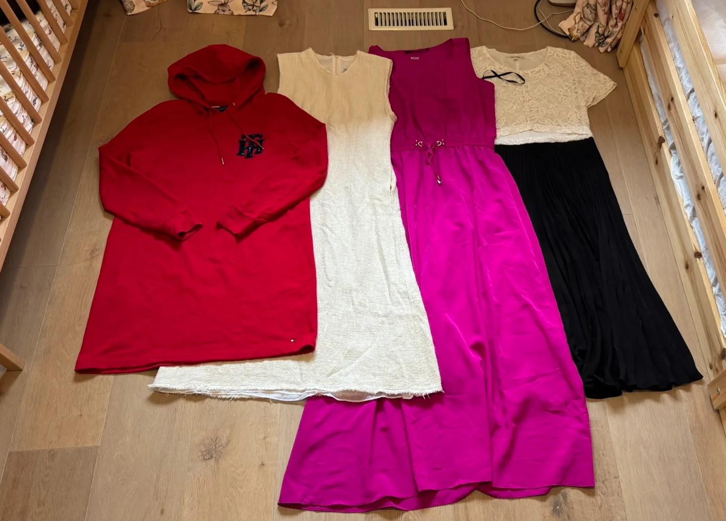 All for $20! Women Large size clothing bundle image indicator(2)