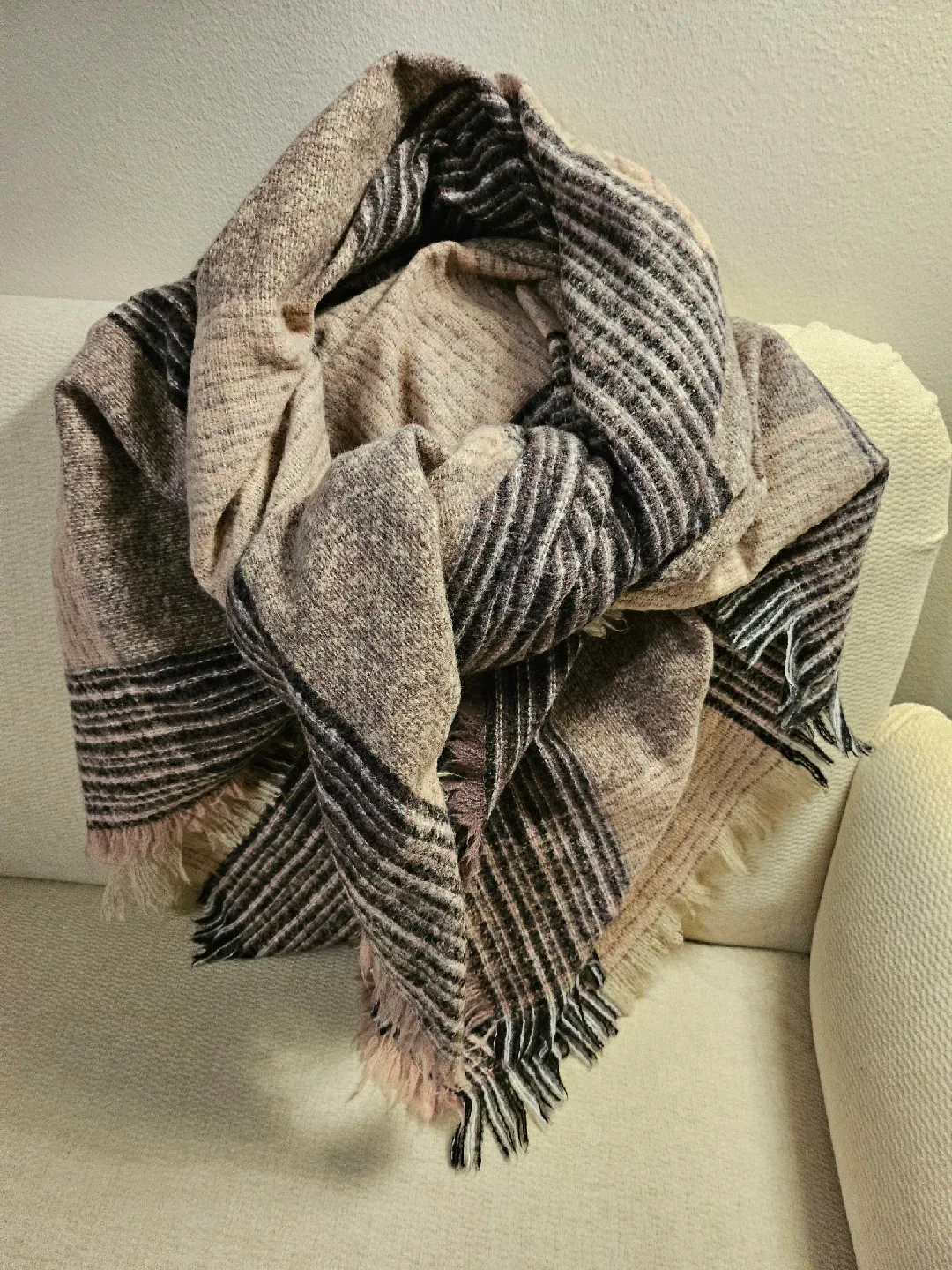 Striped Fringe Throw scarf thumbnail