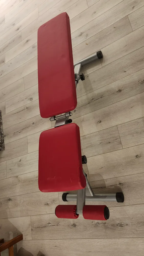 Red Adjustable Weight Bench image indicator(2)
