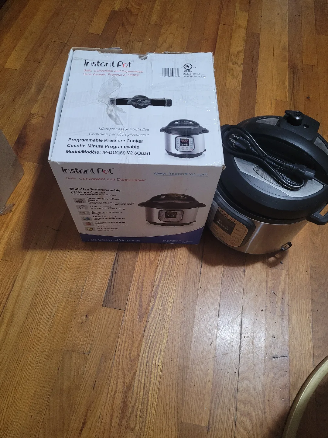 Instant Pot DUO60 V2 6-Quart thumbnail