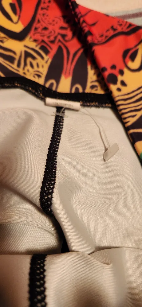 Colorful Patterned Leggings - Size L🤎 image indicator(2)