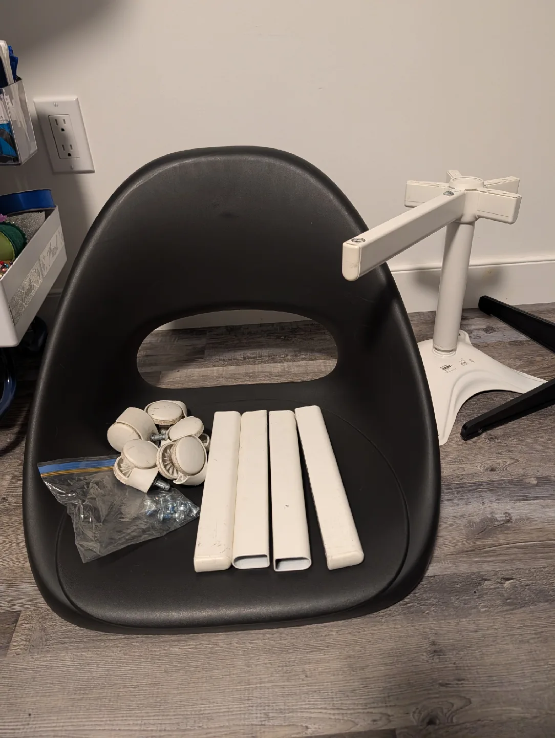 Black Desk Chair - Parts Included thumbnail