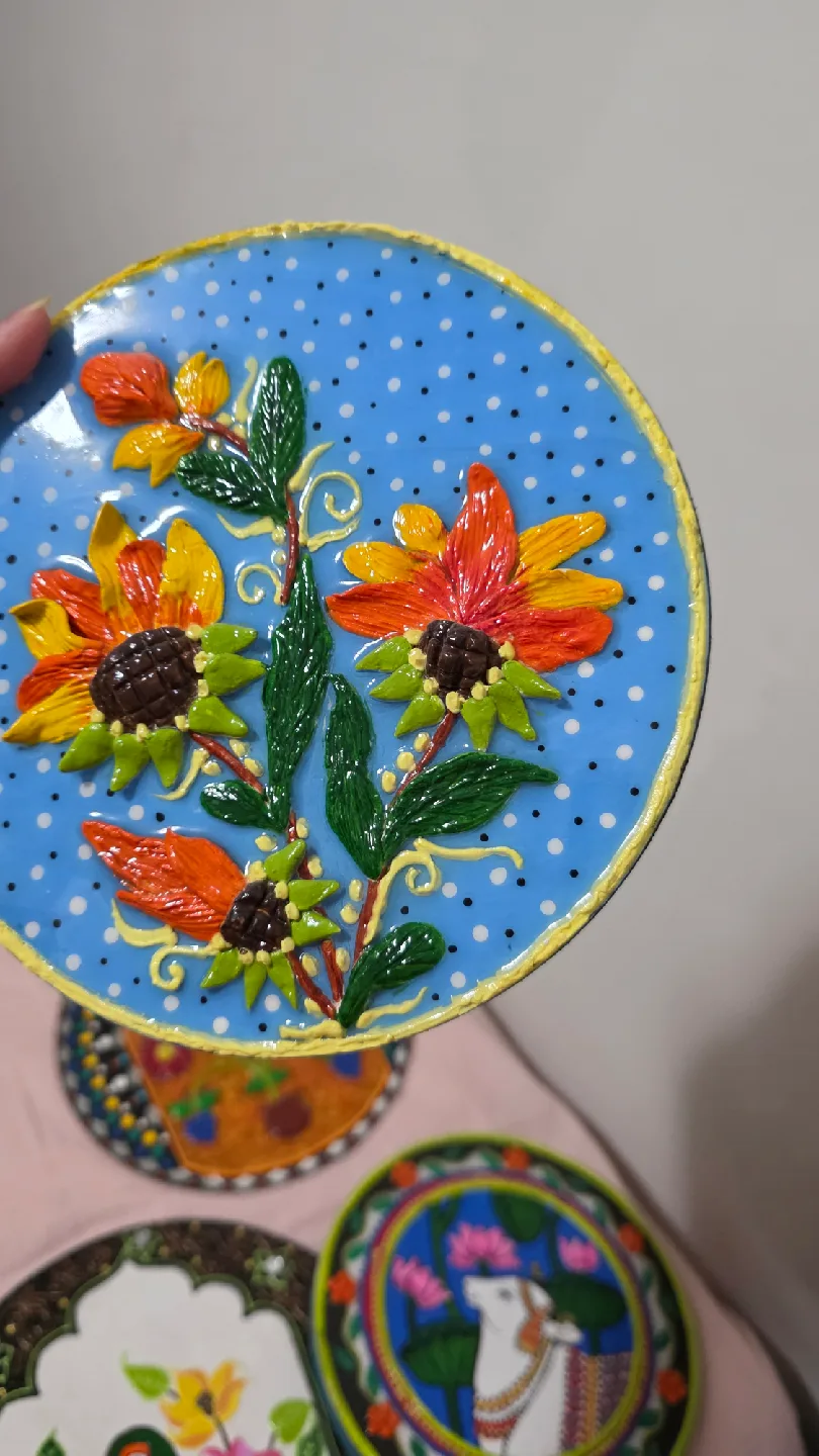 Hand-painted Decorative Plates image indicator(2)