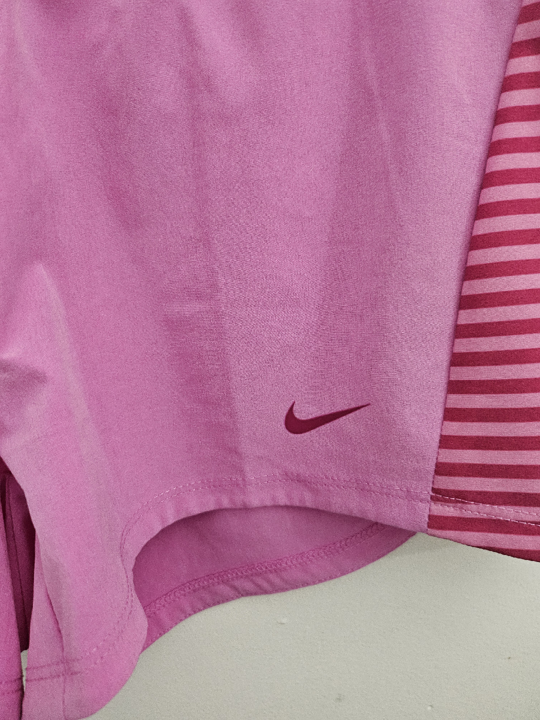 Short de sport Nike rose, taille S - photo 2