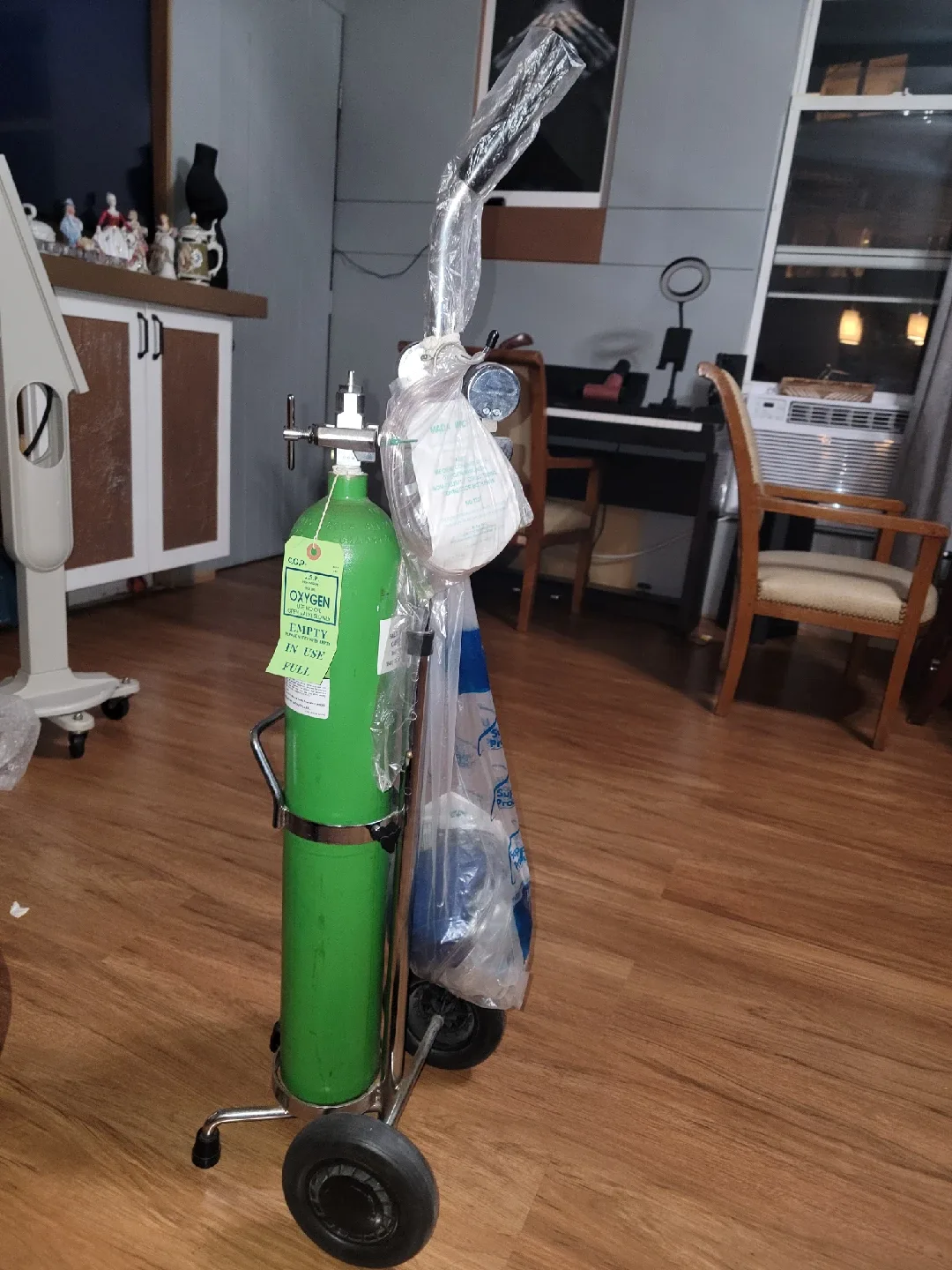 Portable Oxygen Tank image indicator(4)