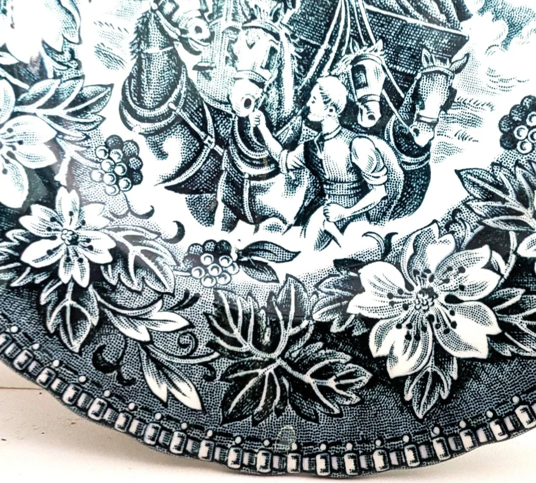 Royal Tudor Ware ~ Coaching Taverns ~ image indicator(5)