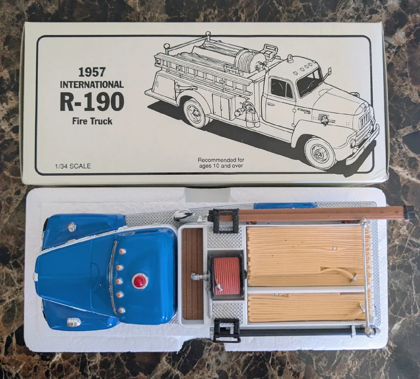 1957 International R-190 Fire Truck 1/34 Scale image indicator(3)