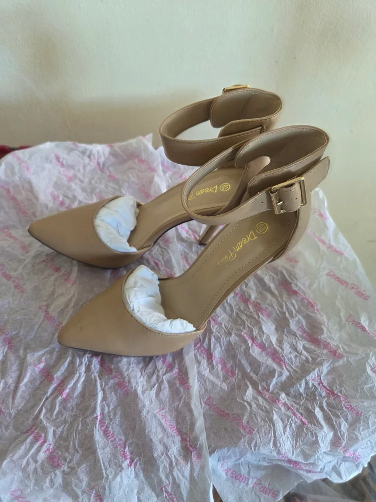 Dream Pairs Beige Heels thumbnail