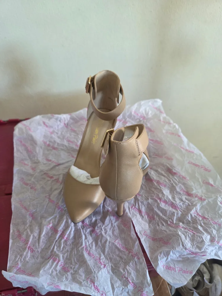 Dream Pairs Beige Heels image indicator(3)