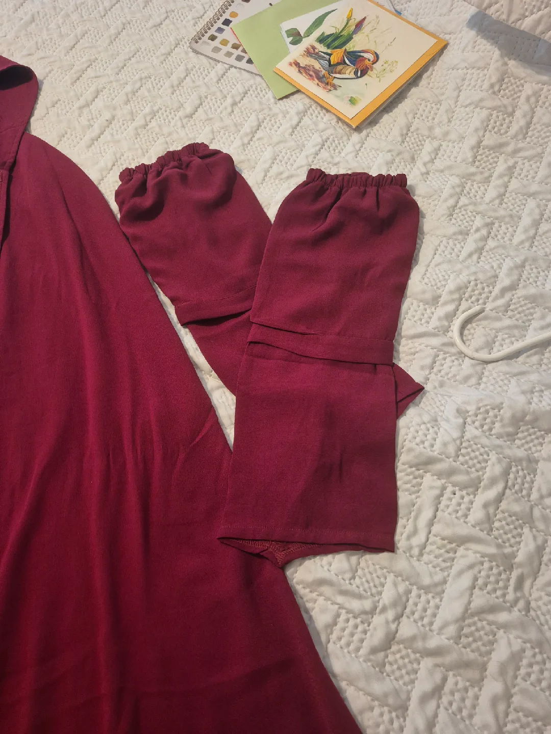 Handmaid's Tale (halloween) costume image indicator(6)