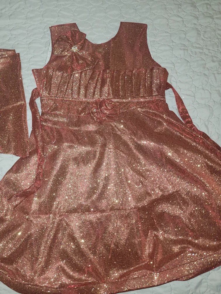 Traditional Dresses image indicator(7)