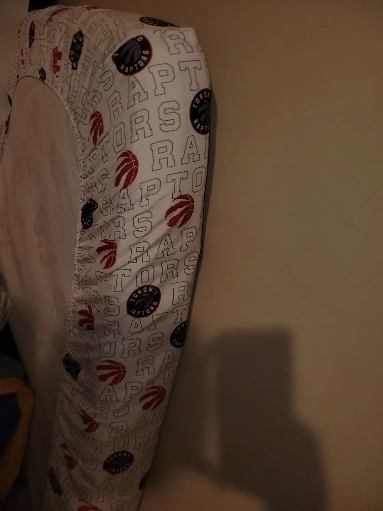 Toddler Bed Frame & mattress & sheets image indicator(3)