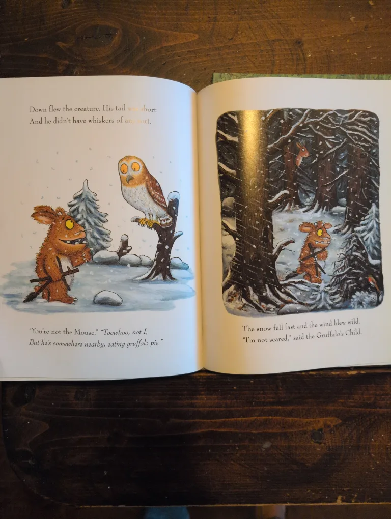 The Gruffalo & The Gruffalo's Child Book Set image indicator(3)