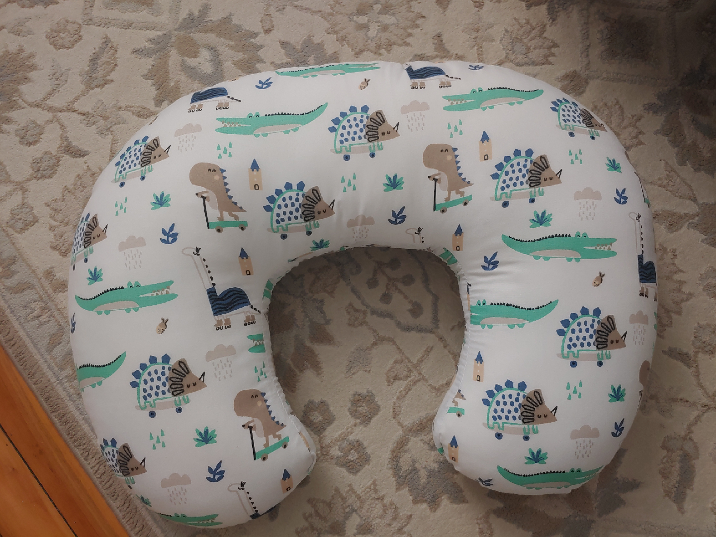 Nursing breastfeeding pillow