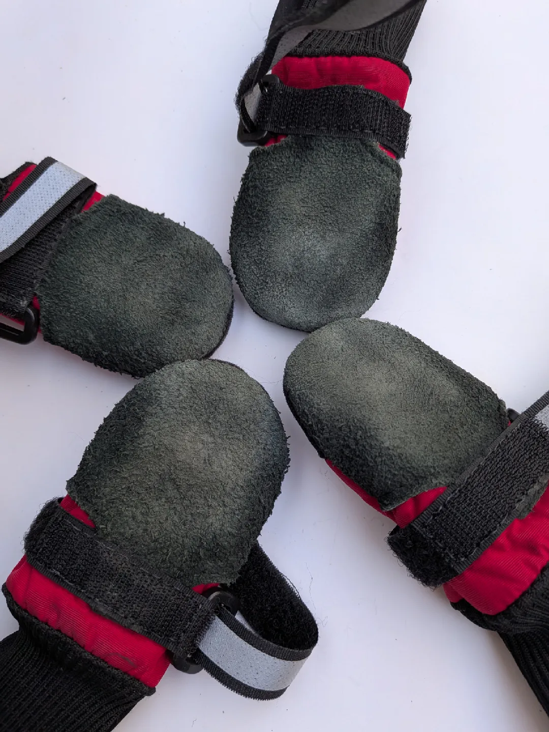 Muttluks Dog Boots - Red & Black image indicator(6)