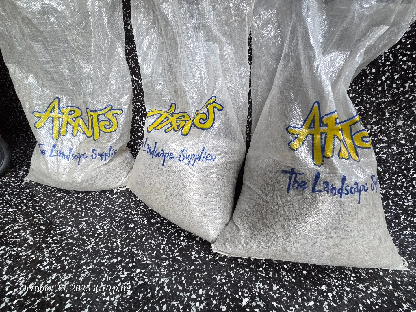 3 bags of lime stone screening gravel image indicator(3)