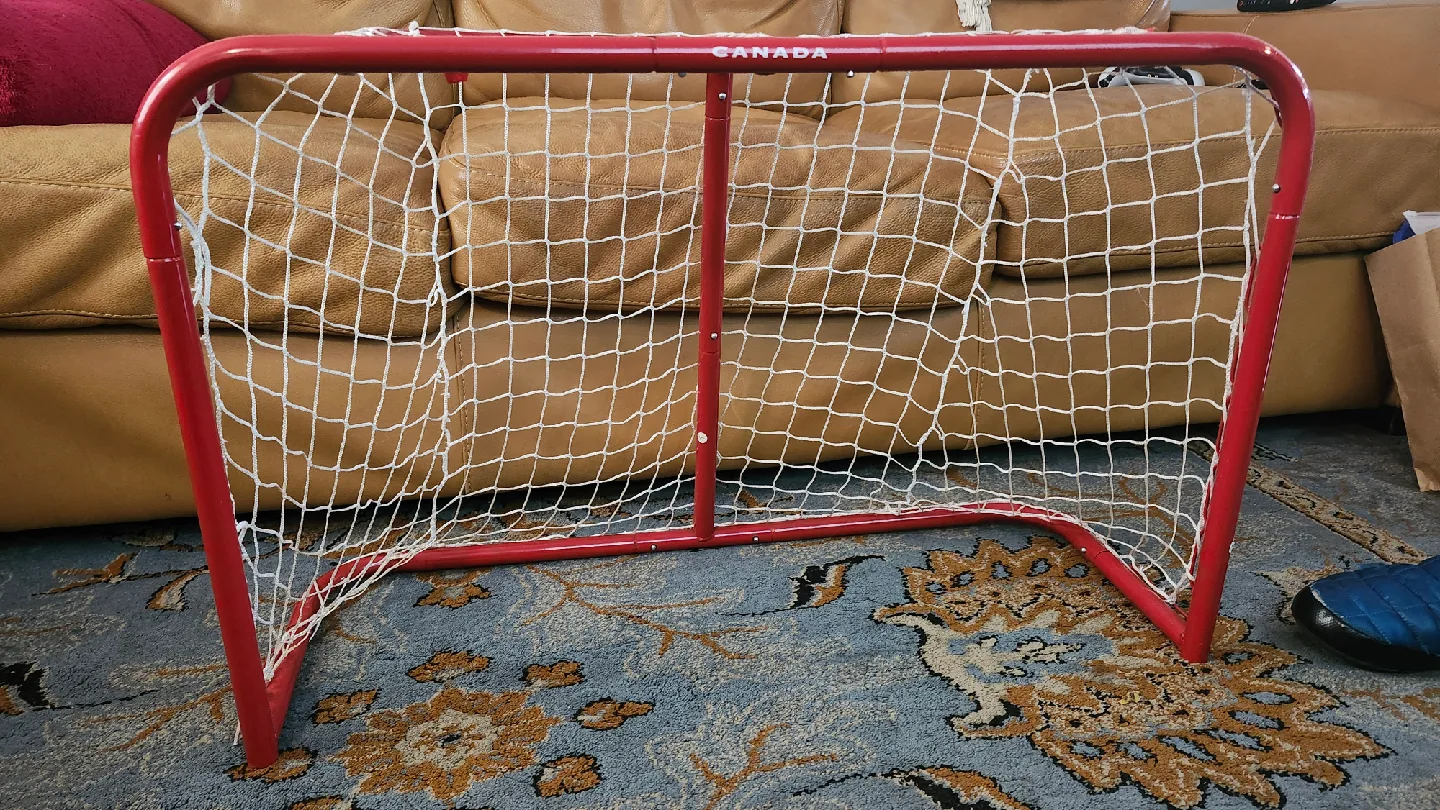 Kids Hockey Goal - Canada