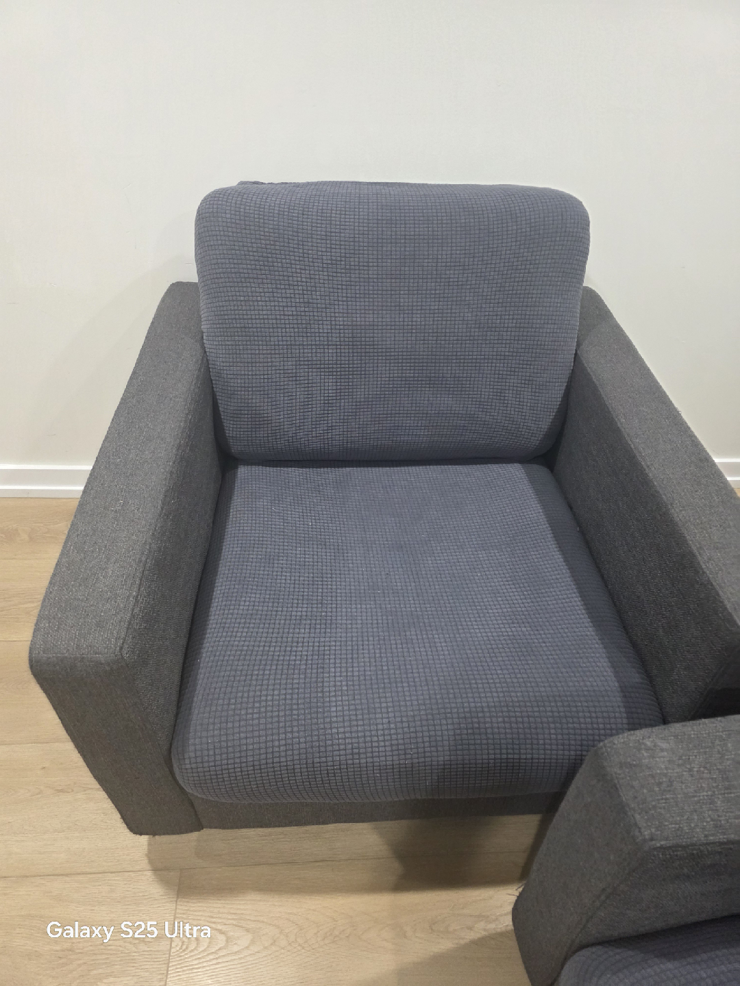 Gray Armchair - Like New Condition - photo 3