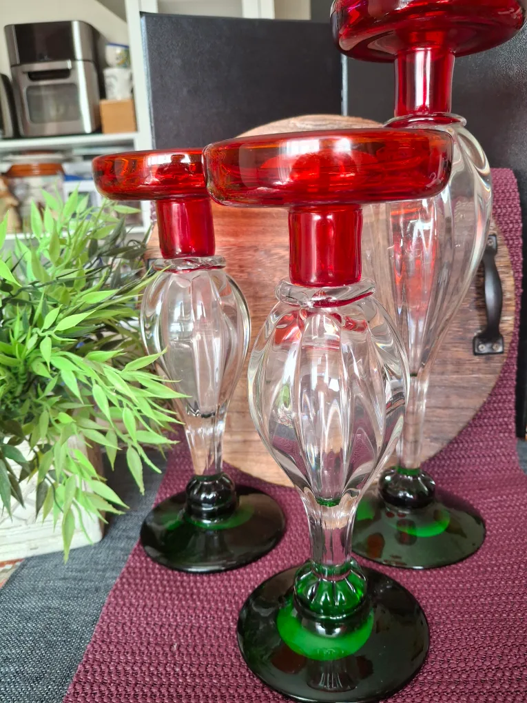Red & Clear Glass Candle Holders (Set of 3) image indicator(9)