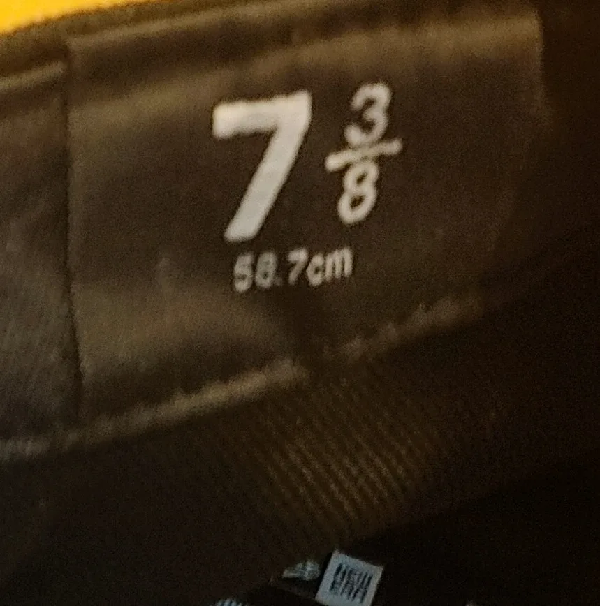 Assorted baseball capd image indicator(3)