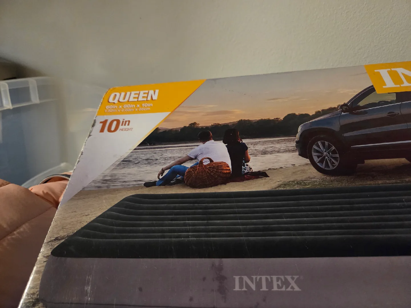Intex Queen Dura-Beam Airbed w/ FastFill USB Pump image indicator(4)