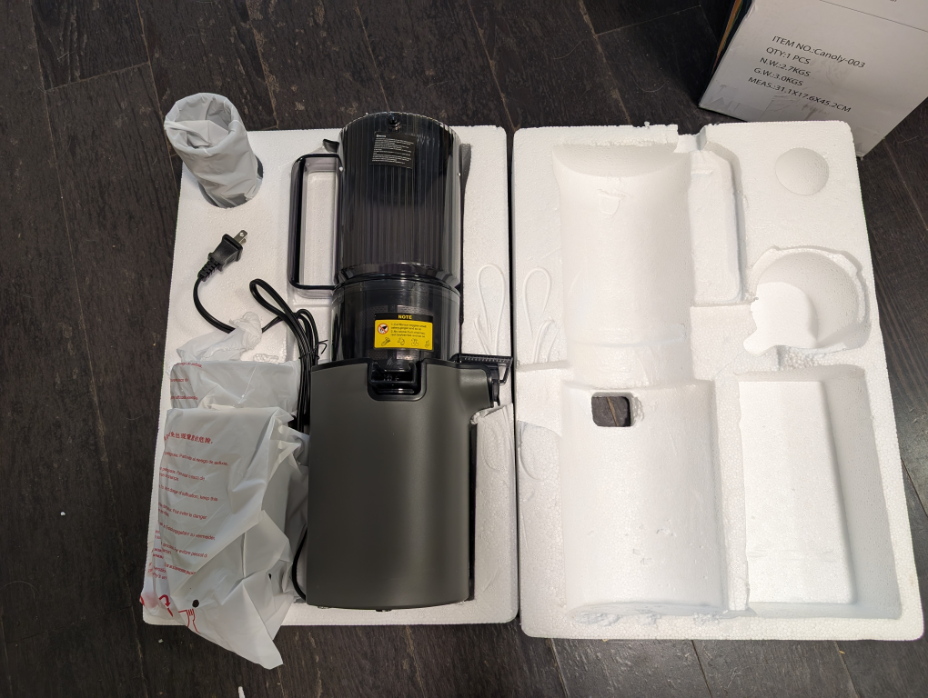 New Canoly-003 Masticating Juicer - photo 3