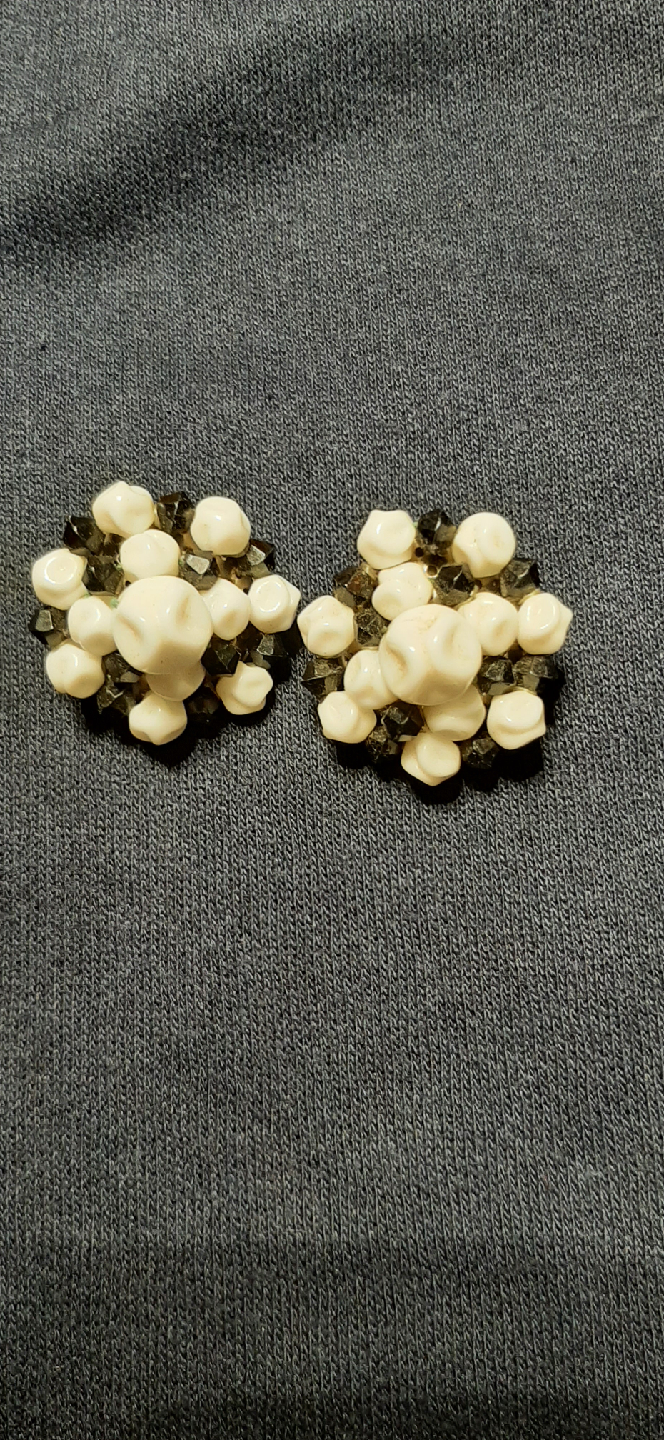 Vintage Beaded Clip On Earrings-Germany