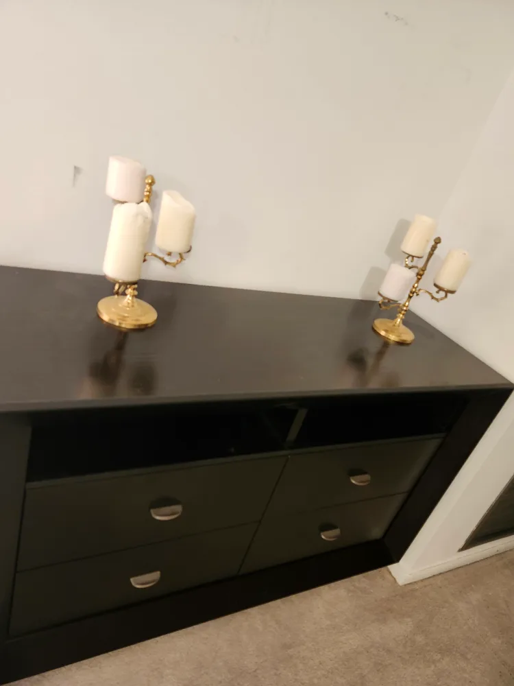 Black Dresser with Mirror image indicator(6)