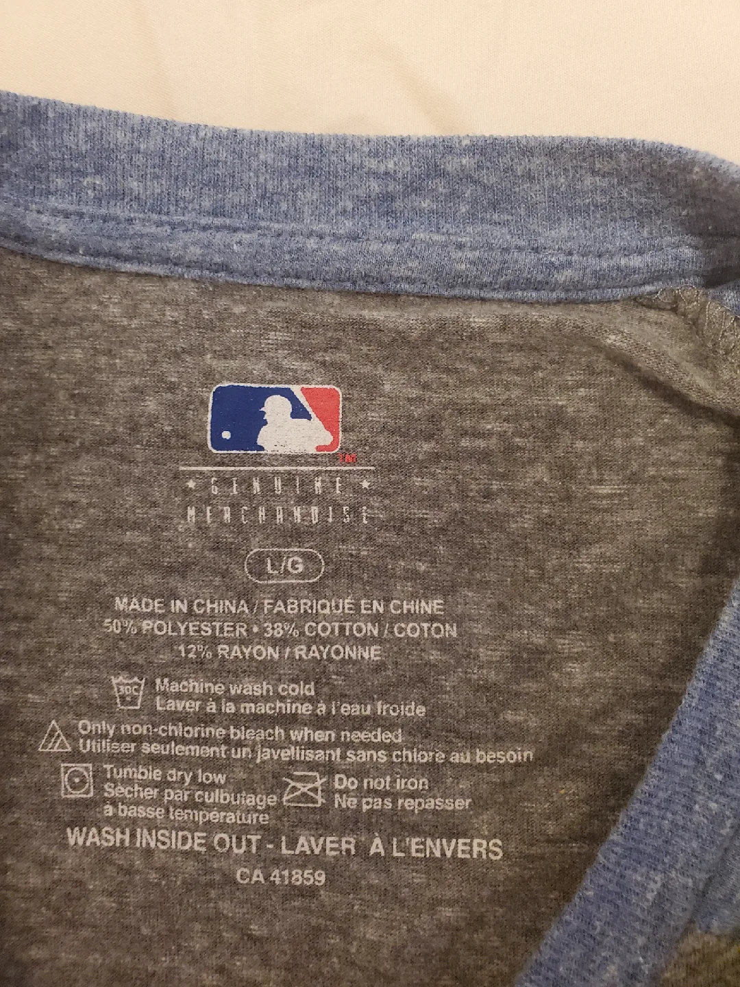 Toronto Blue Jays Baseball T-Shirt - Size Large image indicator(2)