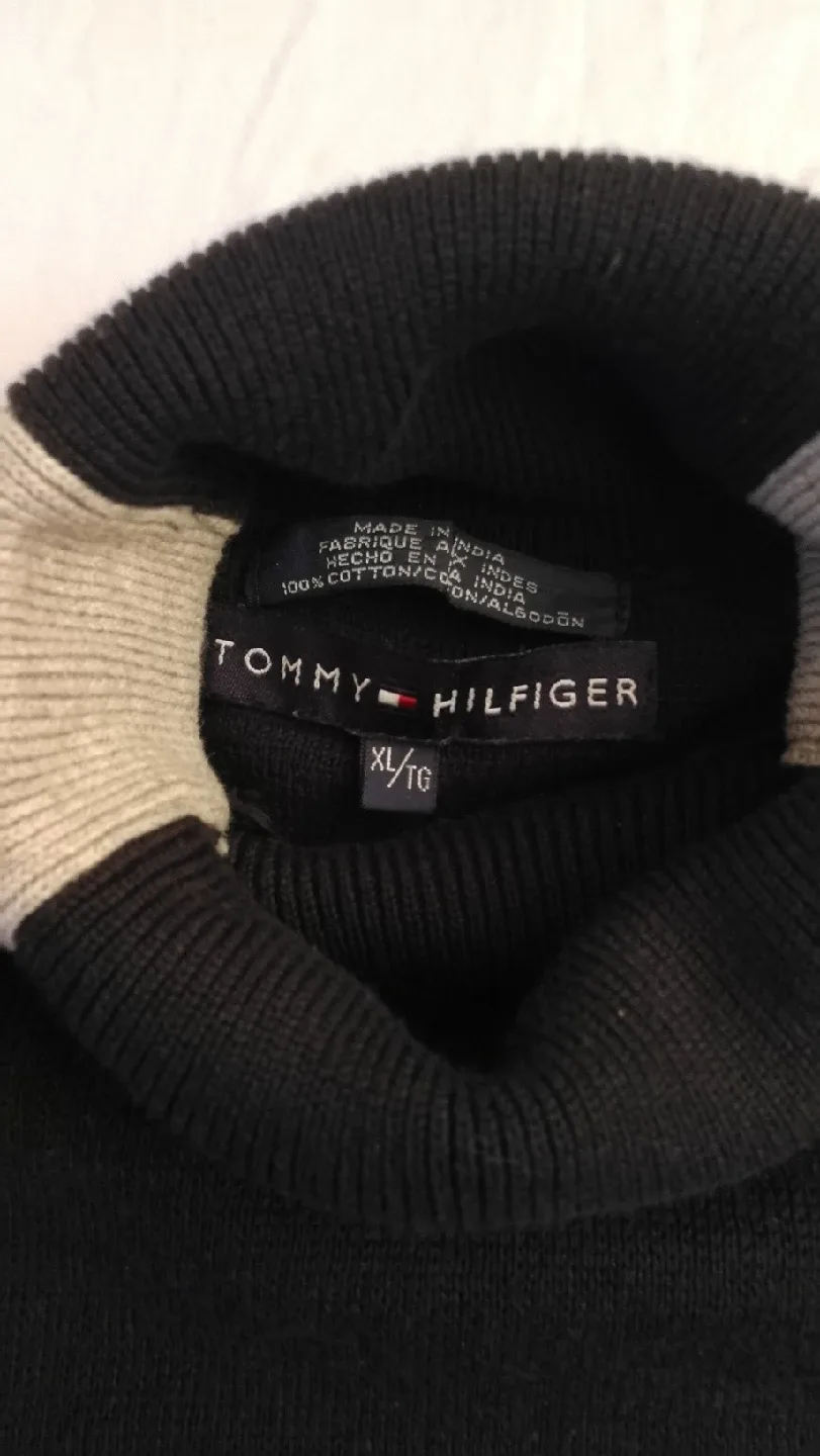 TH Black Turtleneck Sweater women XL image indicator(5)