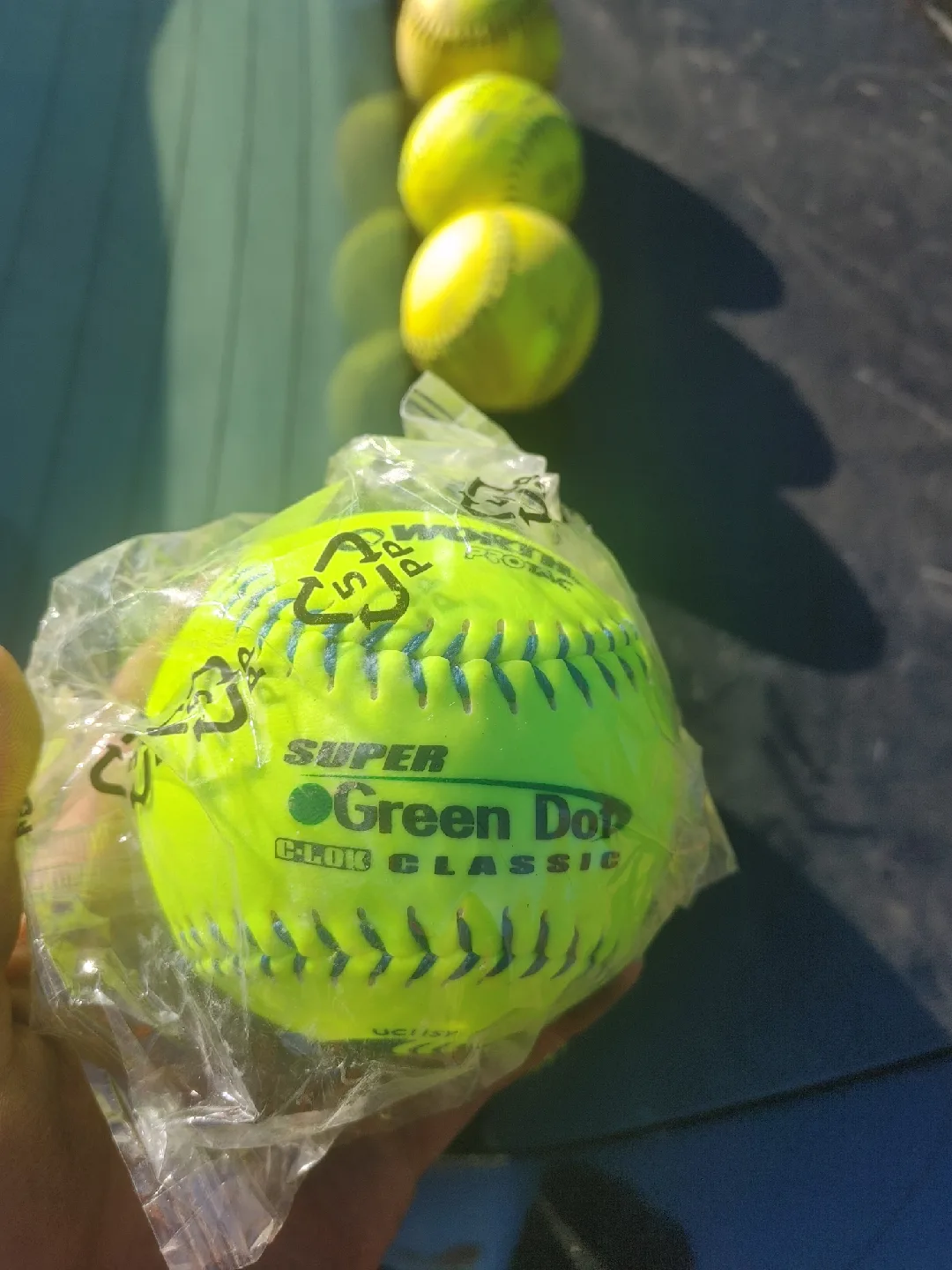 Super Green Dot CLOK Classic Softball thumbnail