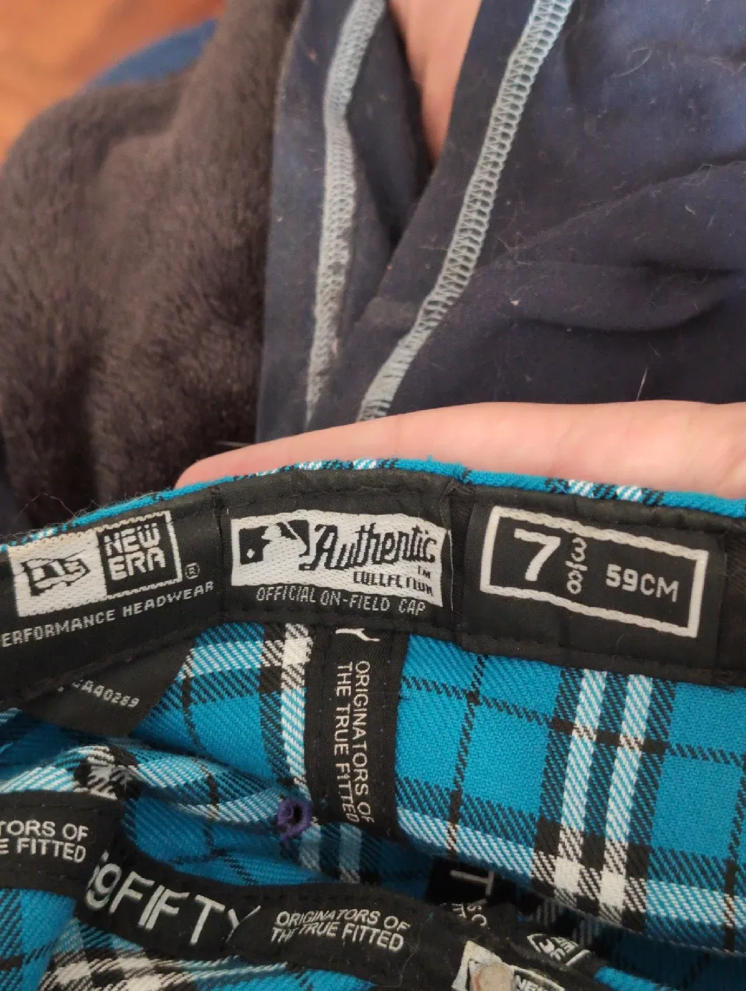 New Era Toronto Blue Jays Fitted Cap, Size 7 3/8 🥕 image indicator(3)