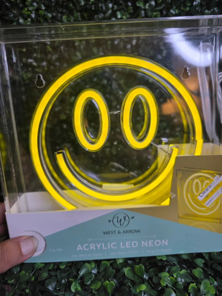 West & Arrow Acrylic LED Neon Smiley Face thumbnail