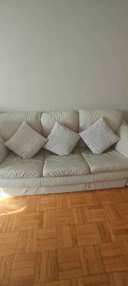 Red & White Throw Pillows - Set of 3 image indicator(2)