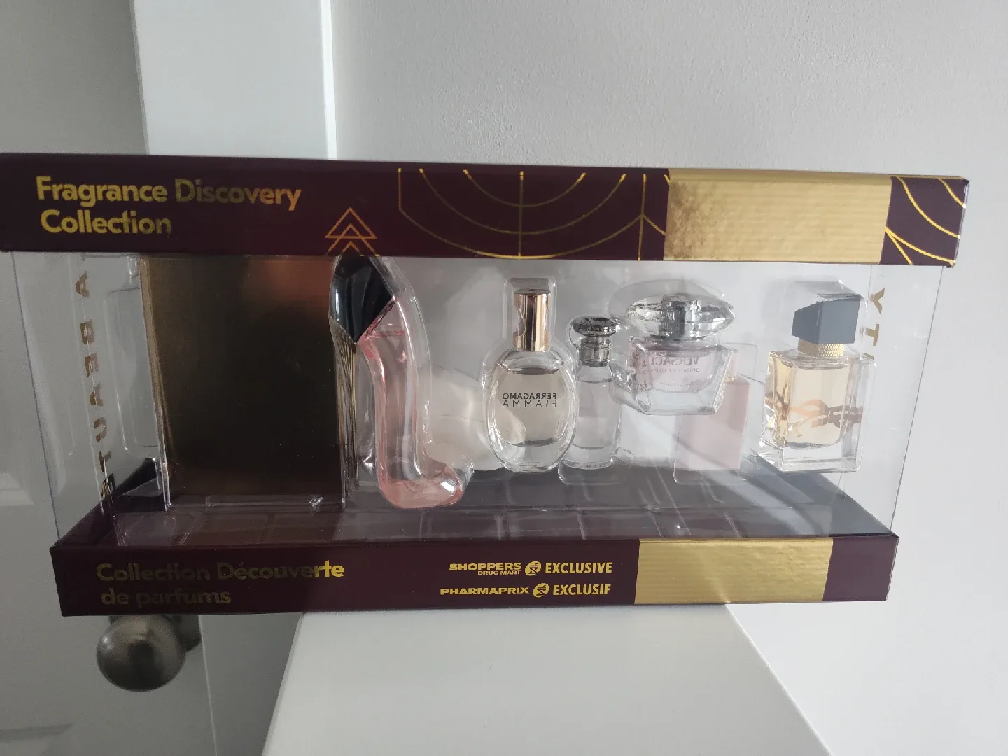 Fragrance Discovery Collection from Shoppers (no card) image indicator(2)