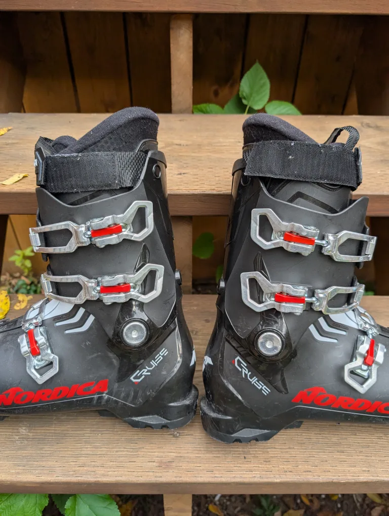 Lange Ski Boots (check desc)